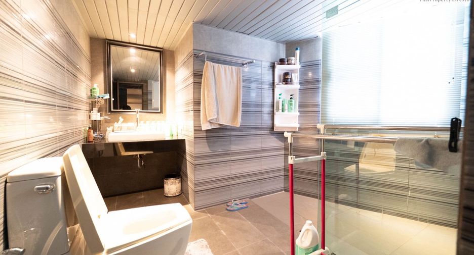 For sale 6 bedrooms condo in Bang Phli, Samut Prakan