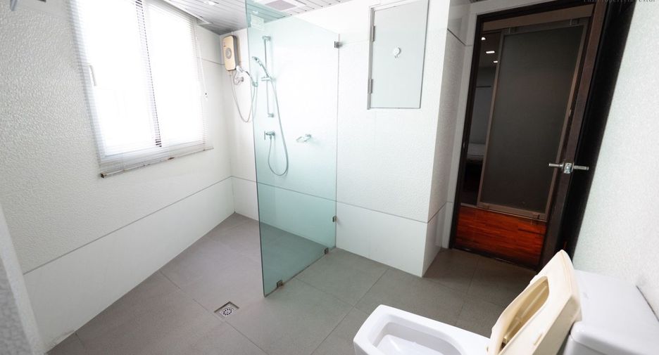 For sale 6 bedrooms condo in Bang Phli, Samut Prakan