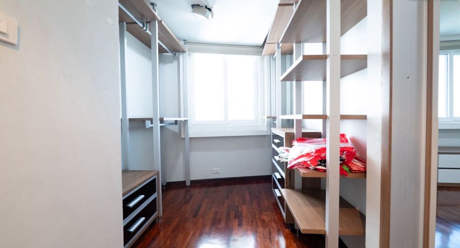 For sale 6 bedrooms condo in Bang Phli, Samut Prakan