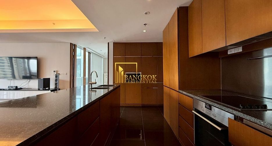 Condo en alquiler de 2 habitaciones en Pathum Wan, Bangkok