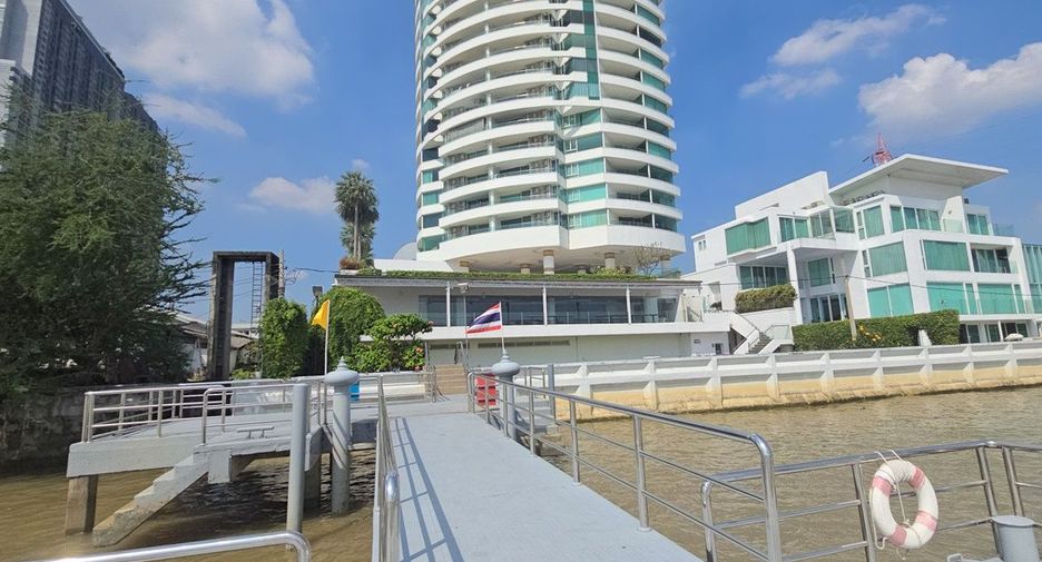 For sale 3 bedrooms condo in Phra Nakhon, Bangkok