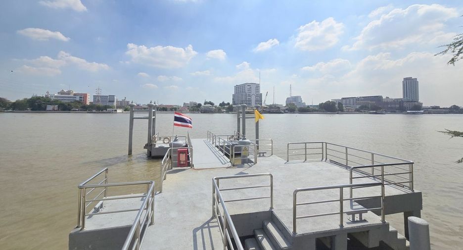 For sale 3 bedrooms condo in Phra Nakhon, Bangkok