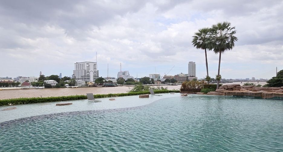 For sale 3 bedrooms condo in Phra Nakhon, Bangkok