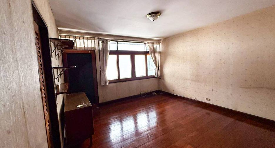 Local comercial en alquiler en Bang Rak, Bangkok
