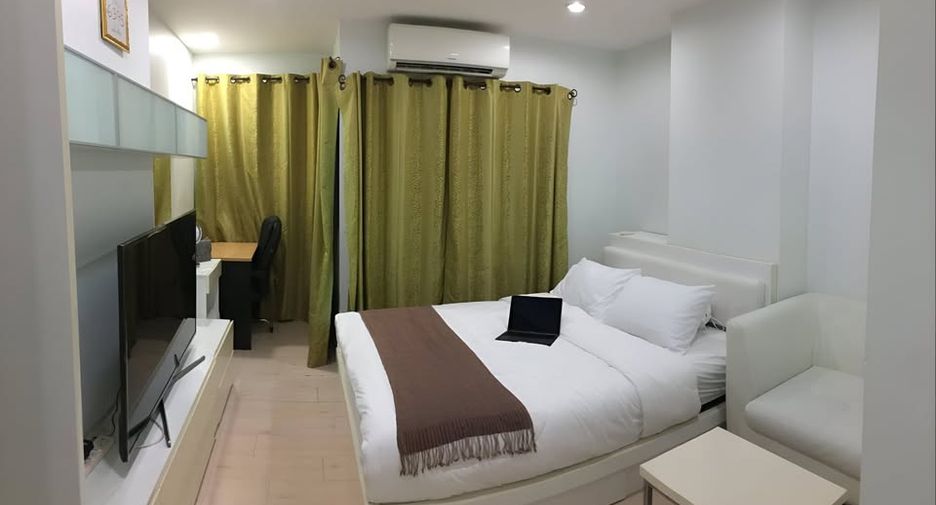 For sale 1 bed condo in Khlong San, Bangkok