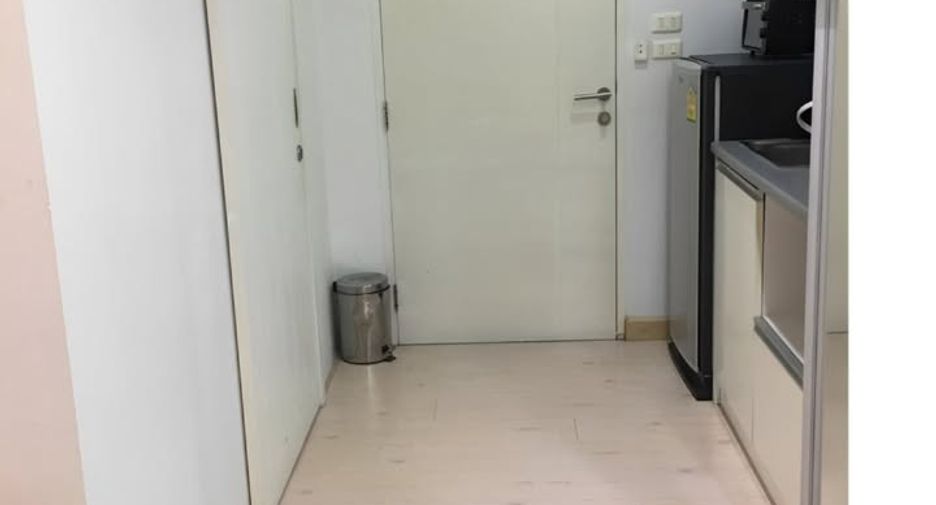 For sale 1 bed condo in Khlong San, Bangkok