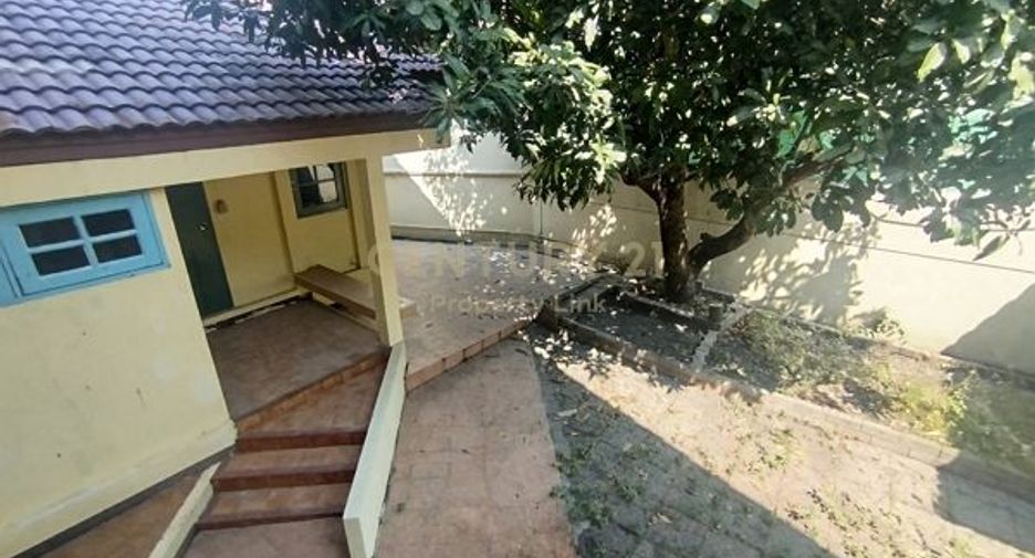 Аренда и продажа 7 спальни дом в Чатучак, Бангкок