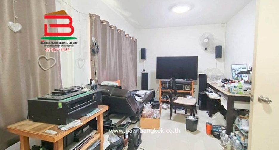 Haus zum Kauf mit 3 Zimmer in Lam Luk Ka, Pathum Thani