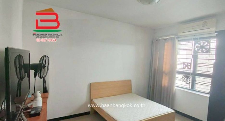 Haus zum Kauf mit 3 Zimmer in Lam Luk Ka, Pathum Thani