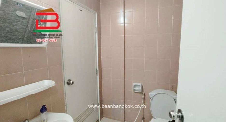 Haus zum Kauf mit 3 Zimmer in Lam Luk Ka, Pathum Thani