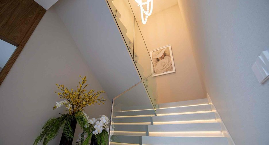For sale 4 ベッドルーム house in Bang Lamung, Chonburi
