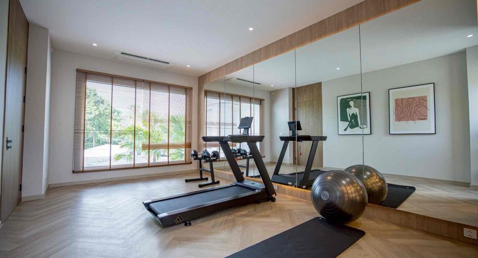 For sale 4 ベッドルーム house in Bang Lamung, Chonburi