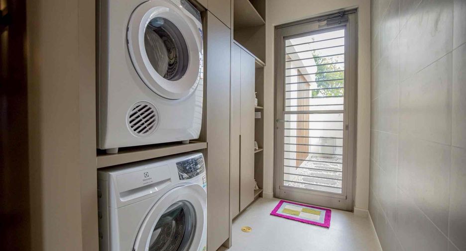 For sale 4 ベッドルーム house in Bang Lamung, Chonburi