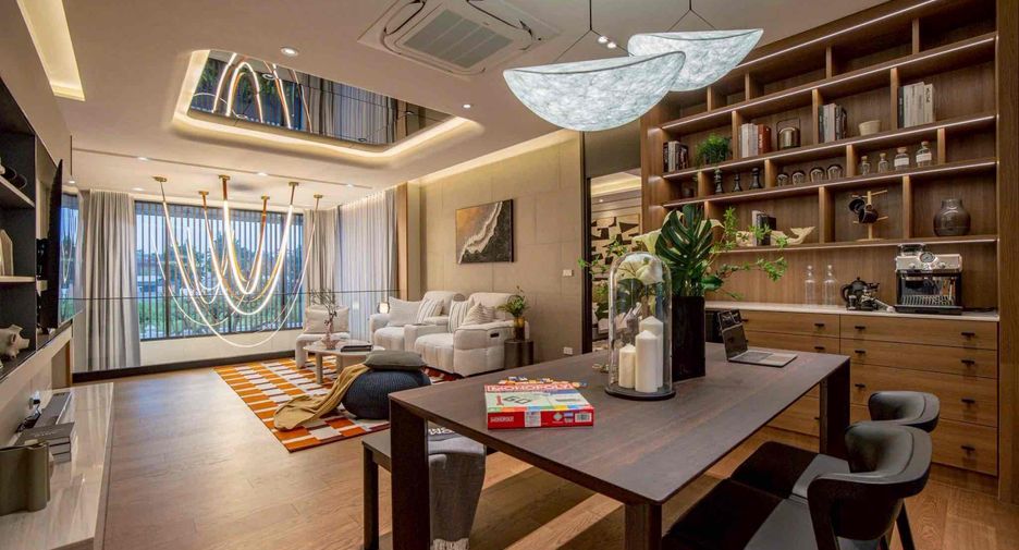 For sale 4 bedrooms house in Bang Lamung, Chonburi