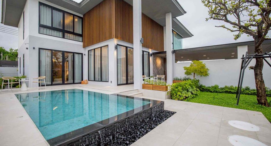 For sale 4 bedrooms house in Bang Lamung, Chonburi