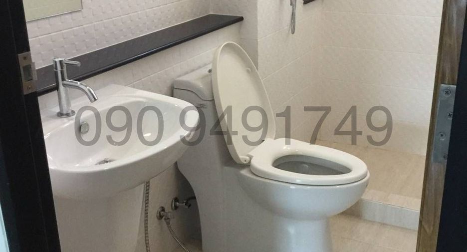 For rent 4 bedrooms townhouse in Nong Khaem, Bangkok