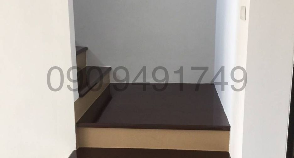 For rent 4 bedrooms townhouse in Nong Khaem, Bangkok