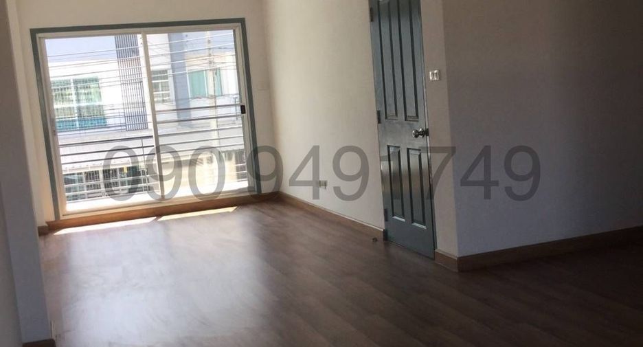 For rent 4 bedrooms townhouse in Nong Khaem, Bangkok