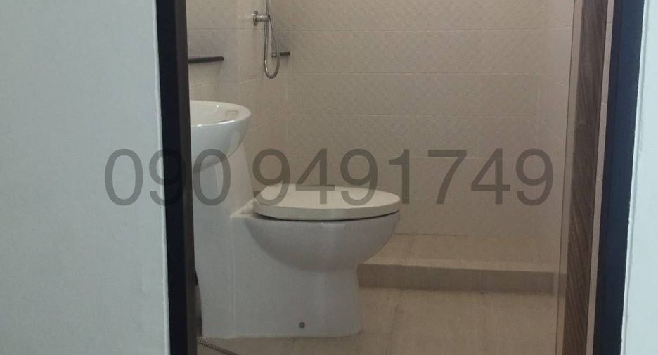For rent 4 bedrooms townhouse in Nong Khaem, Bangkok