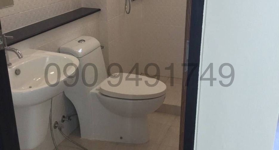 For rent 4 bedrooms townhouse in Nong Khaem, Bangkok