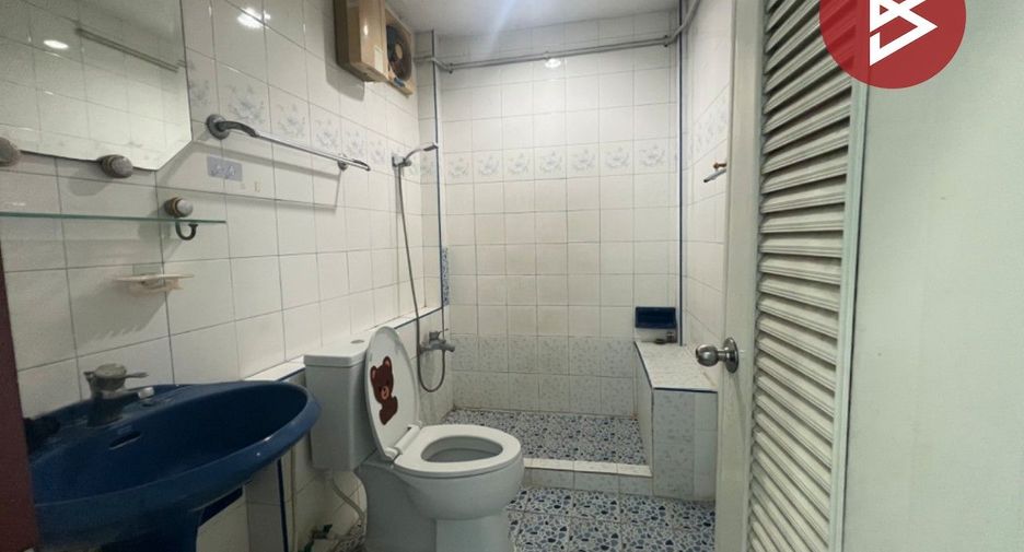 For sale 4 bedrooms retail Space in Rat Burana, Bangkok