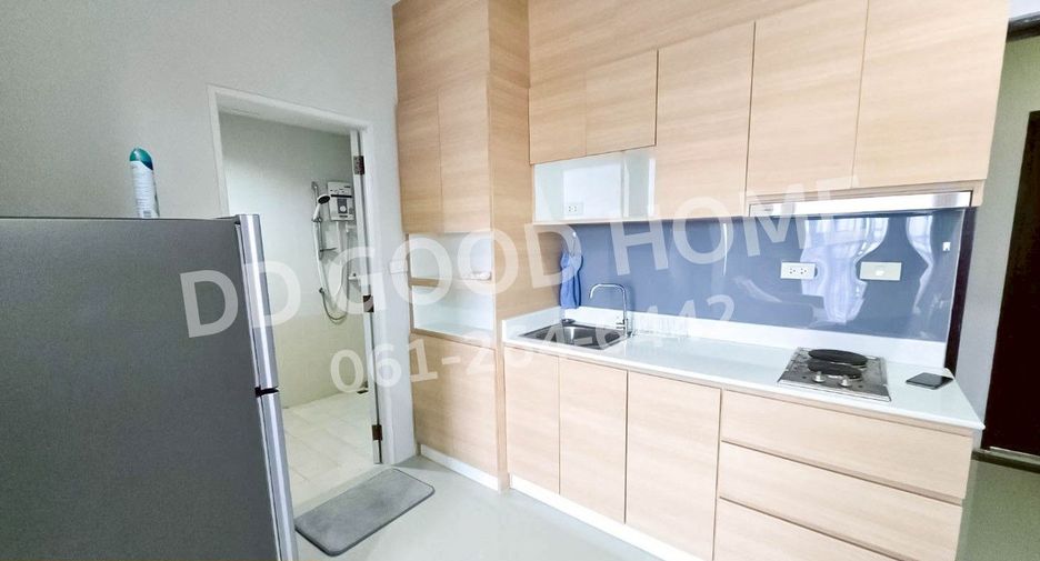 For sale 1 bed condo in Si Racha, Chonburi