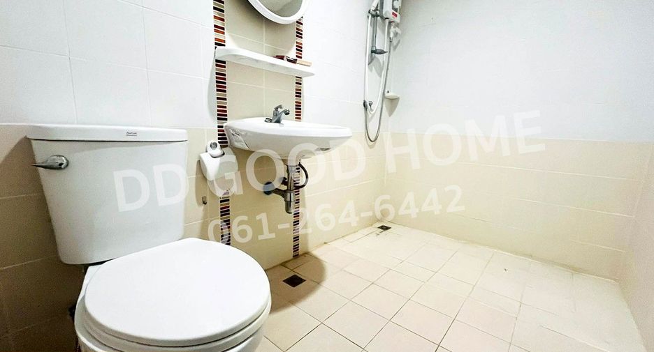 For sale 1 bed condo in Si Racha, Chonburi