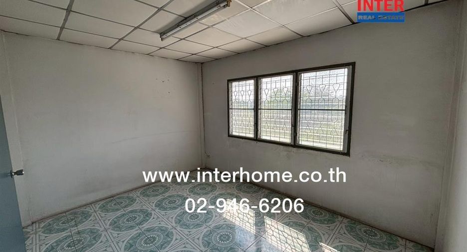 For rent and for sale 2 bedrooms townhouse in Lam Luk Ka, Pathum Thani