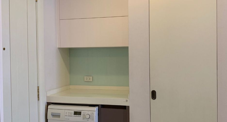 For sale 2 bedrooms condo in Pathum Wan, Bangkok
