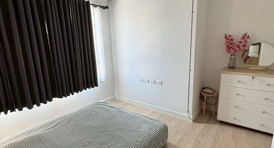 For sale 3 bedrooms townhouse in Mueang Chon Buri, Chonburi