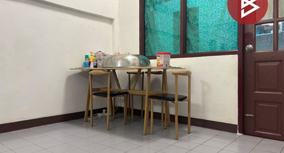 For sale 2 bedrooms townhouse in Thanyaburi, Pathum Thani
