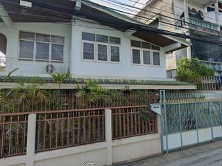 For sale 4 bedrooms house in Phaya Thai, Bangkok