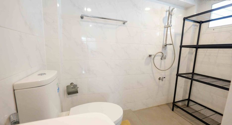 For sale 3 bedrooms house in Khan Na Yao, Bangkok
