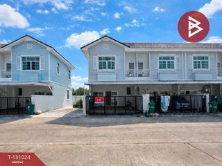 À vendre 3 chambres maison de ville à Sam Phran, Nakhon Pathom