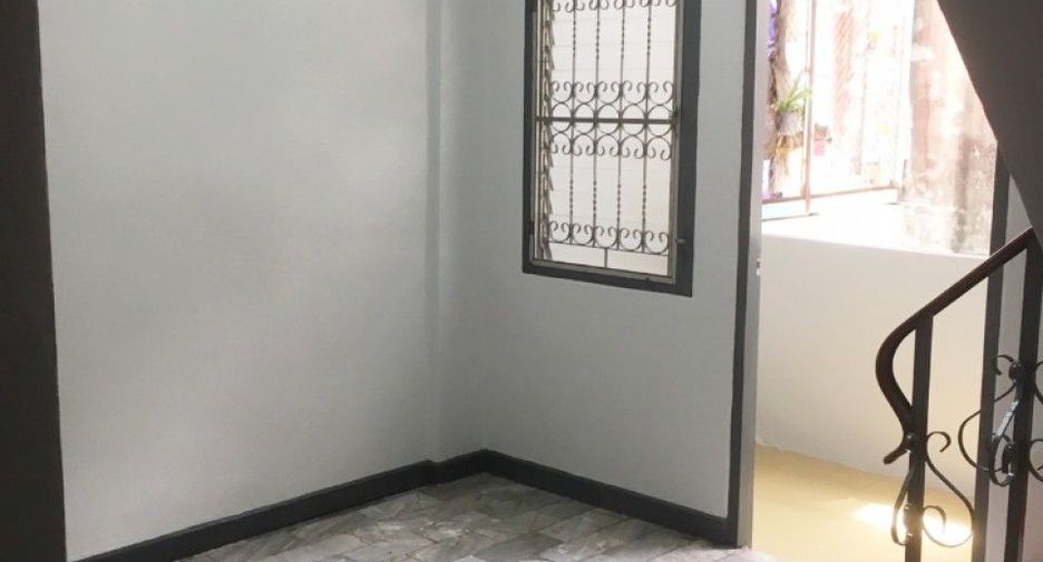 Продажа 3 спальни таунхаус в Тхунг Кхру, Бангкок