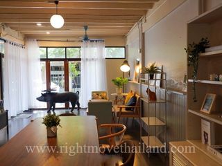 Casa adosada en alquiler de 3 habitaciones en Watthana, Bangkok