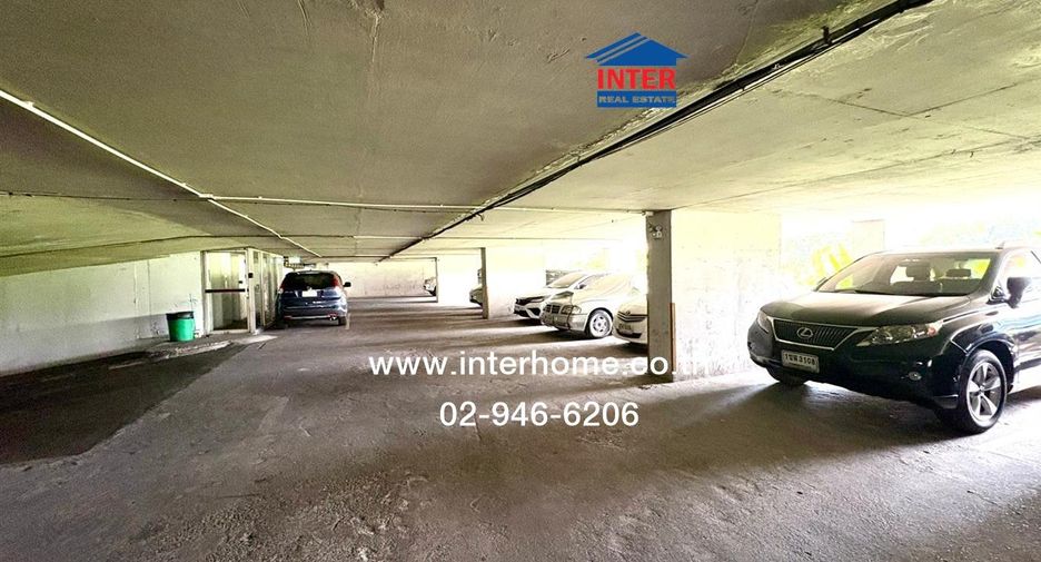 For sale 1 bed condo in Huai Khwang, Bangkok