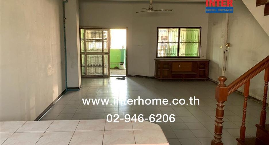 For sale 2 bedrooms townhouse in Sai Mai, Bangkok