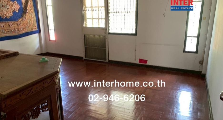 For sale 2 bedrooms townhouse in Sai Mai, Bangkok