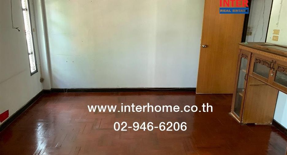 For sale 2 bedrooms townhouse in Sai Mai, Bangkok