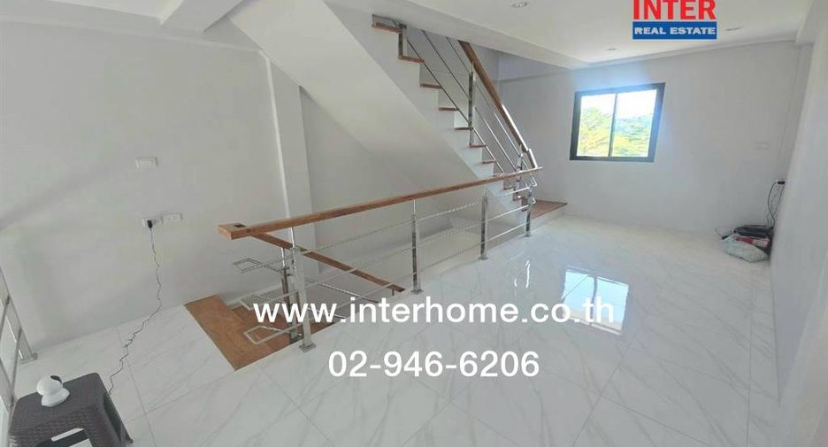 For sale retail Space in Khan Na Yao, Bangkok