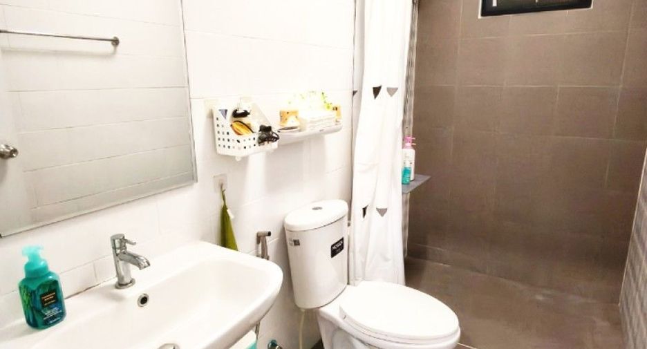 Haus zum Kauf mit 2 Zimmer in Si Racha, Chonburi