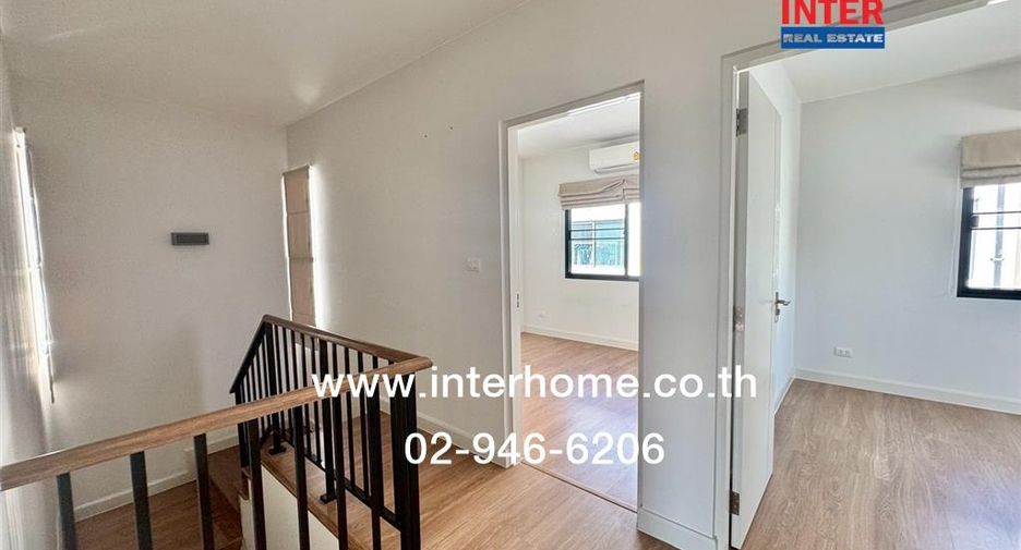 For sale 4 bedrooms house in Mueang Pathum Thani, Pathum Thani