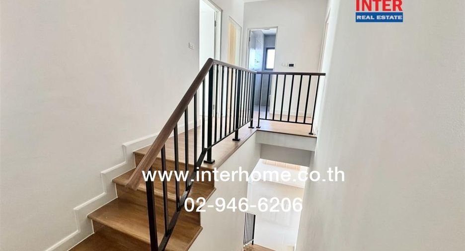 For sale 4 bedrooms house in Mueang Pathum Thani, Pathum Thani