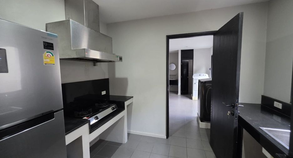 Casa en alquiler de 4 habitaciones en Watthana, Bangkok