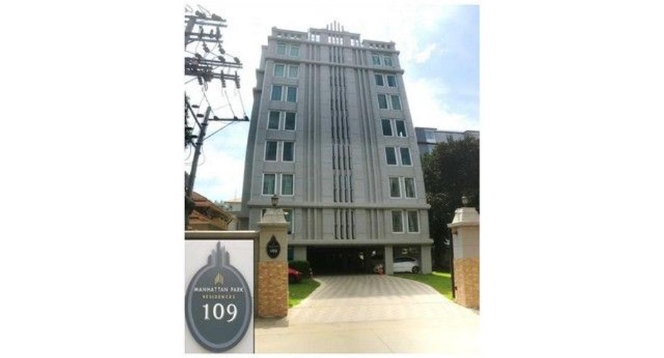 For sale 1 bed condo in Mueang Samut Prakan, Samut Prakan