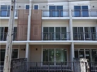 For sale 1 bed townhouse in Bang Khen, Bangkok