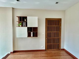 ขาย 3 ห้องนอน คอนโด 