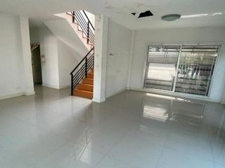 出售 1 卧室 独立屋 在 Thanyaburi, Pathum Thani