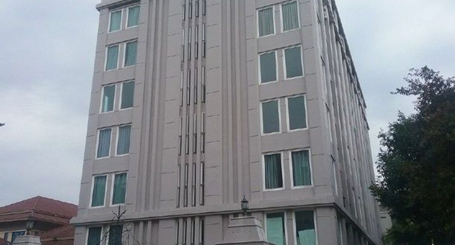 For sale 1 bed condo in Mueang Samut Prakan, Samut Prakan